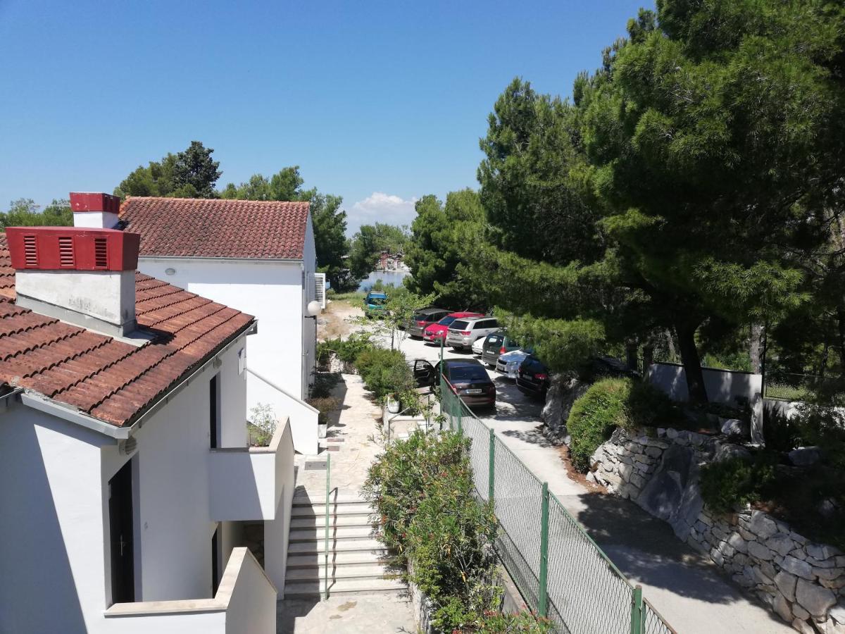 Apartments Lavica Подстрана Экстерьер фото