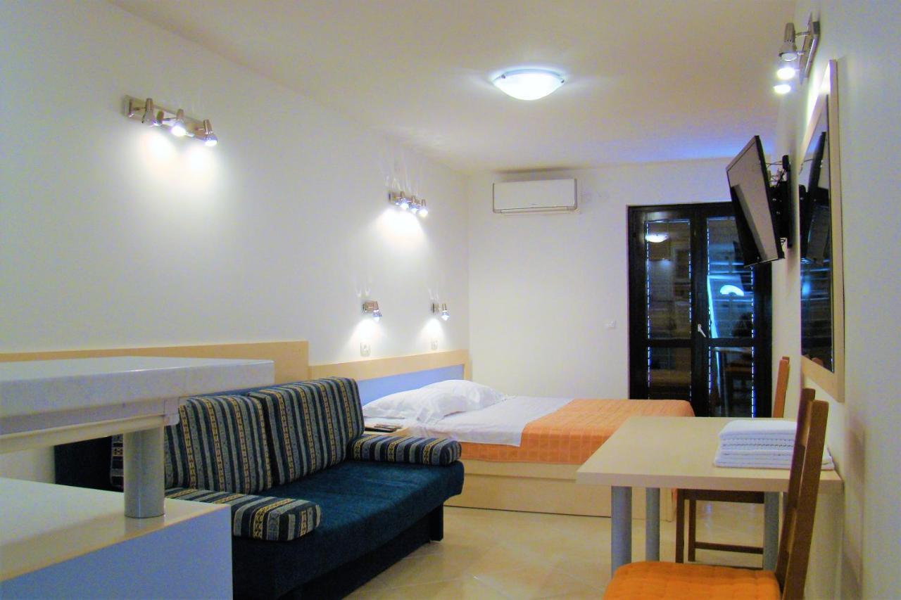 Apartments Lavica Подстрана Экстерьер фото